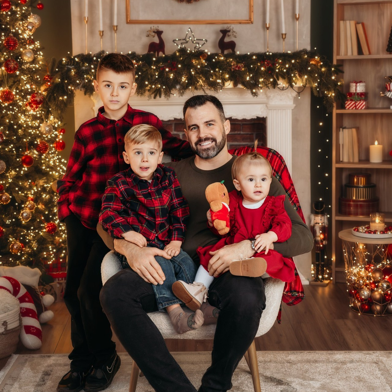 RECENZIJE. DEČIJI FOTOGRAF BEOGRAD|NOVOGODISNJE FOTOGRAFISANJE|CAKE SMASH