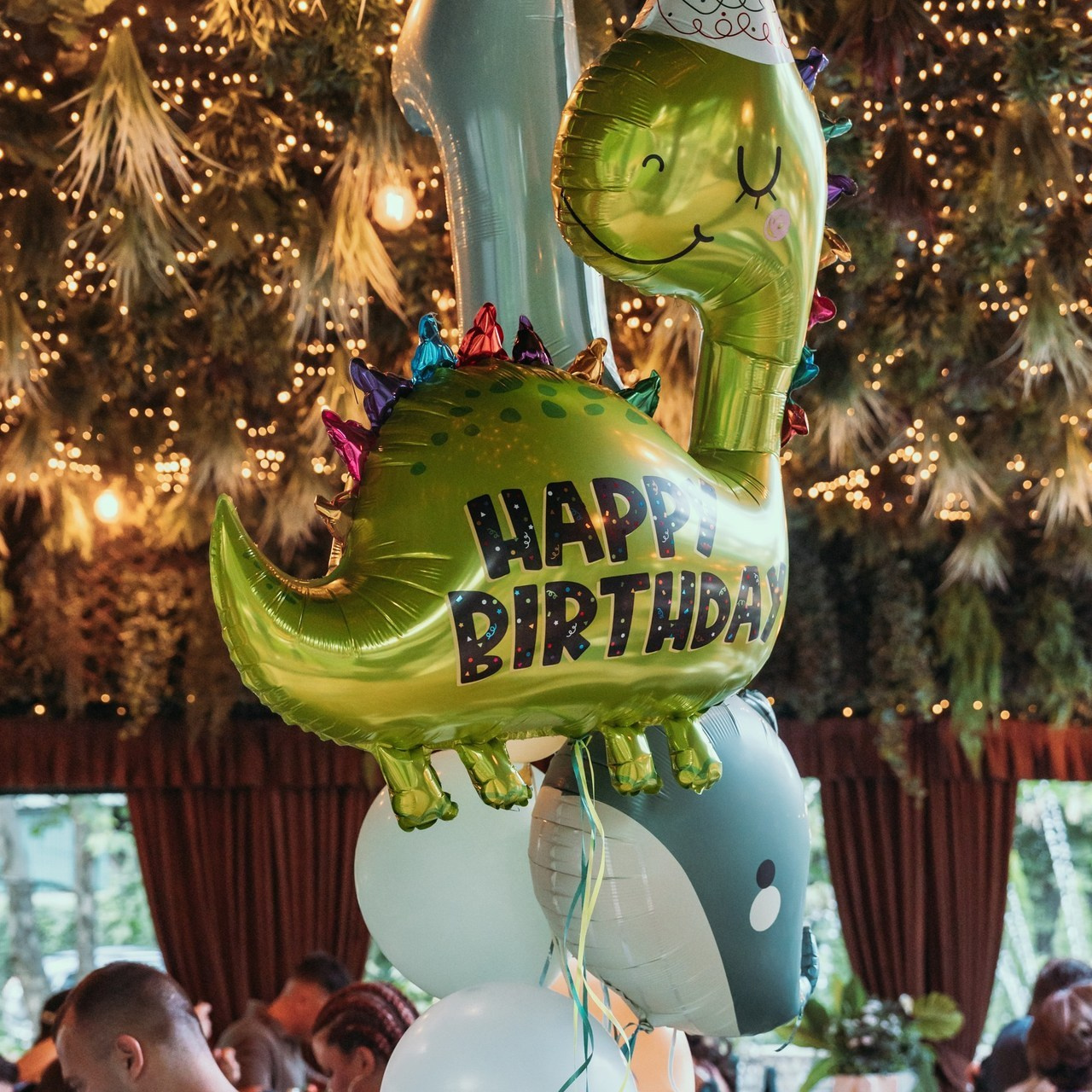 RECENZIJE. DEČIJI FOTOGRAF BEOGRAD|NOVOGODISNJE FOTOGRAFISANJE|CAKE SMASH