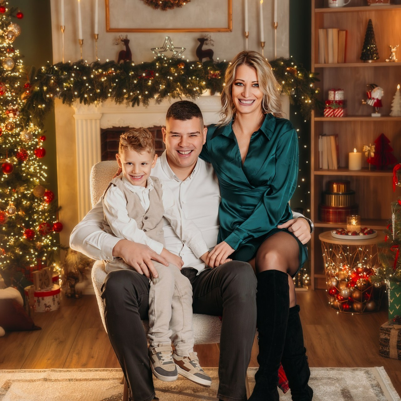 RECENZIJE. DEČIJI FOTOGRAF BEOGRAD|NOVOGODISNJE FOTOGRAFISANJE|CAKE SMASH