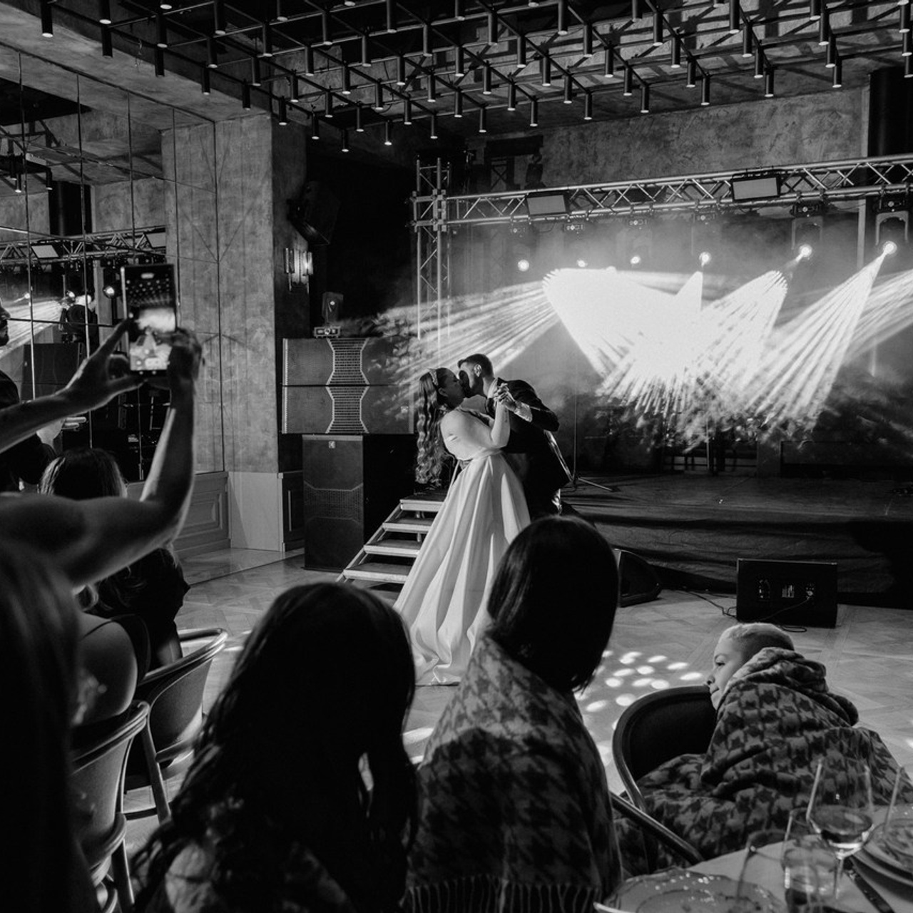 REVIEWS. Photographer Anna Nazarenko