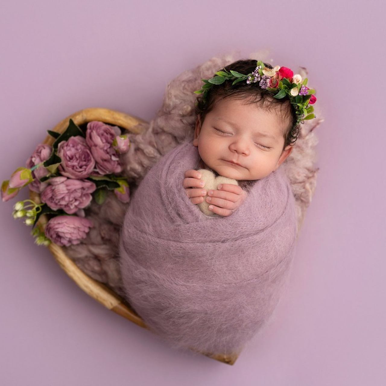TESTIMONIALS. Newborn, Sitter and Cake Smash Photographer in Doha, Qatar