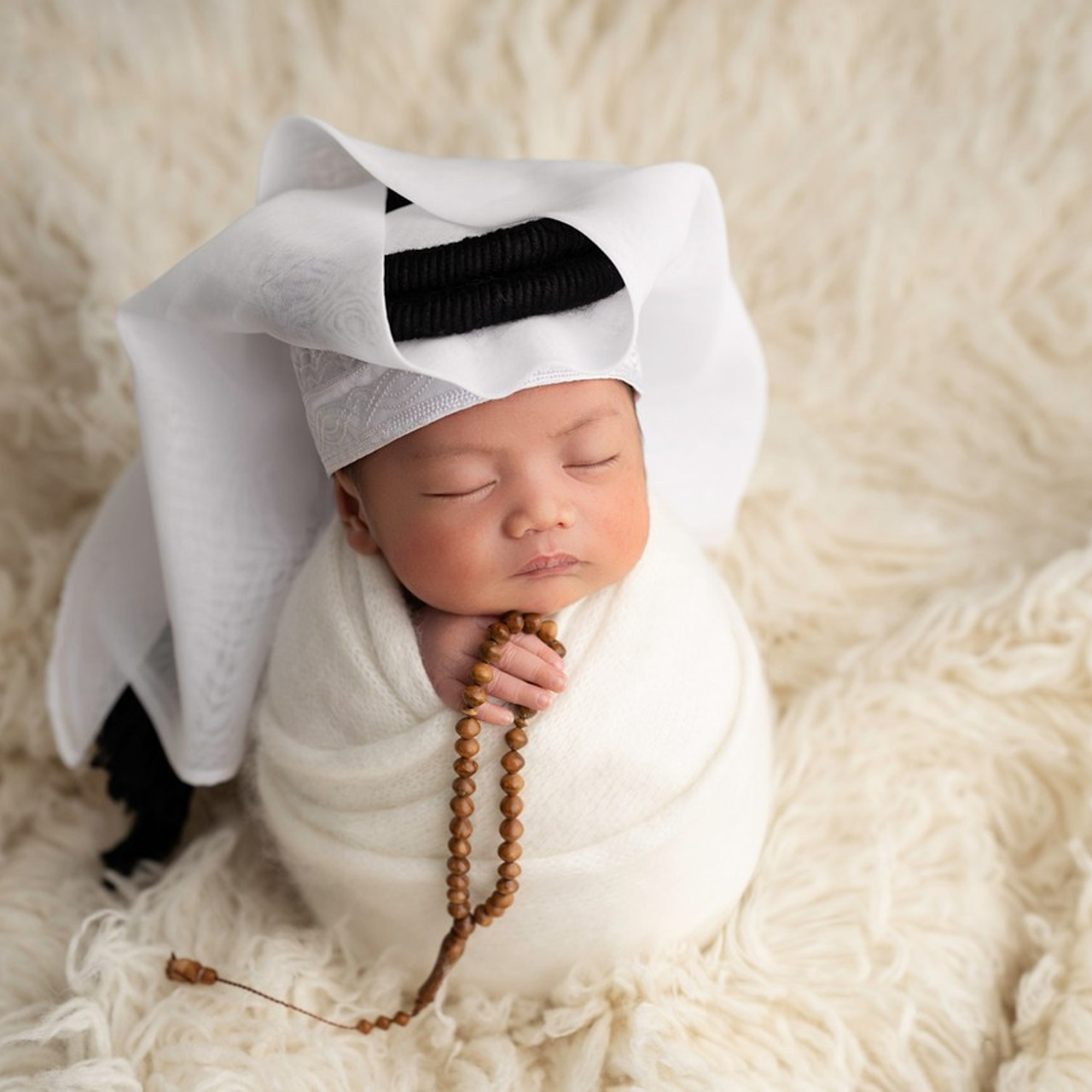 TESTIMONIALS. Newborn, Sitter and Cake Smash Photographer in Doha, Qatar