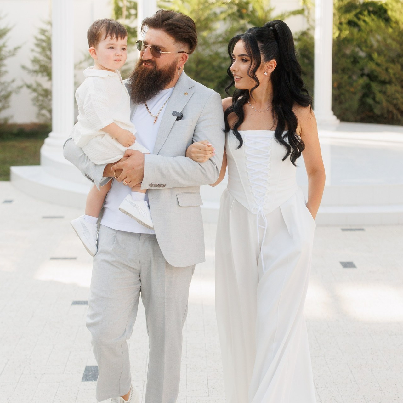 Testimonials. Fotograf de nuntă și de familie — Dinu Bargan