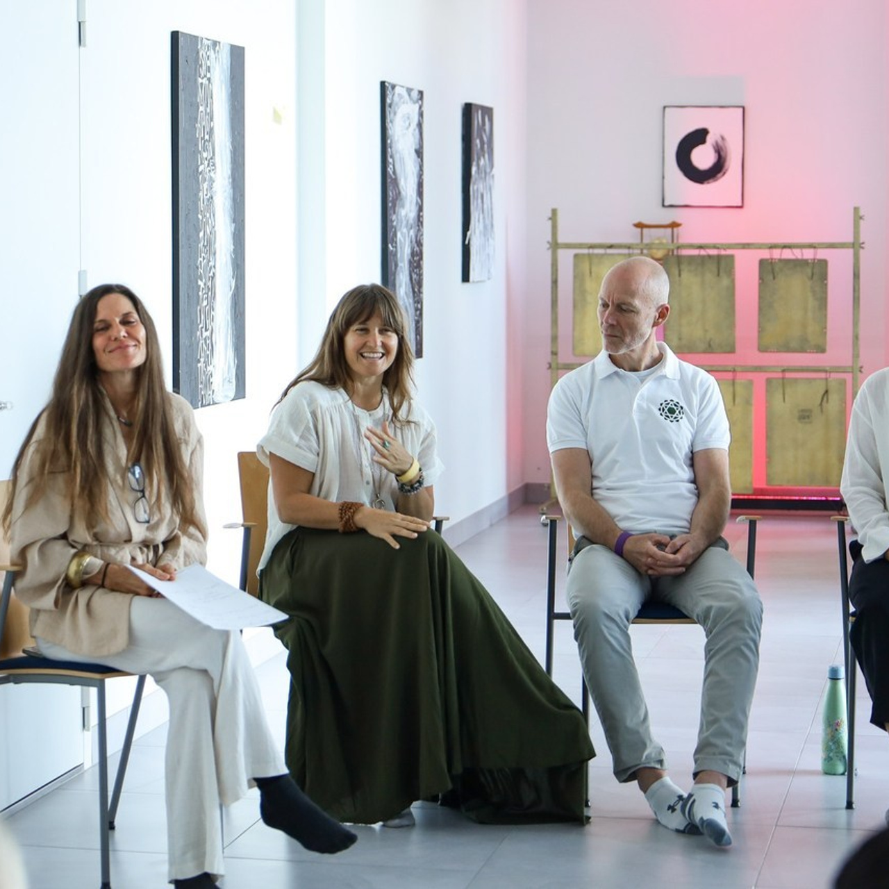 Reviews. Emiliia Kotruch PHOTOGRAPHER