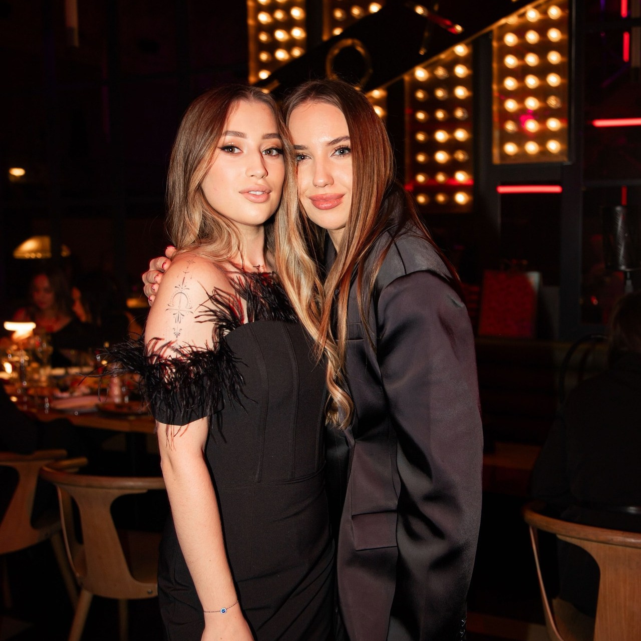 Reviews. Mari So — Photographer Prague