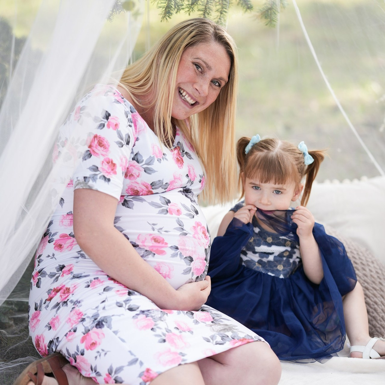 Reviews. Calgary Portrait & Family and Child Photographer