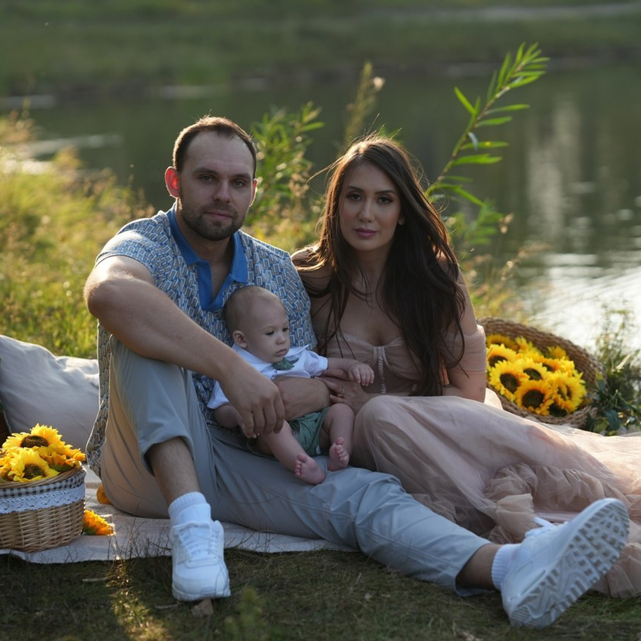 Reviews. Calgary Portrait & Family and Child Photographer