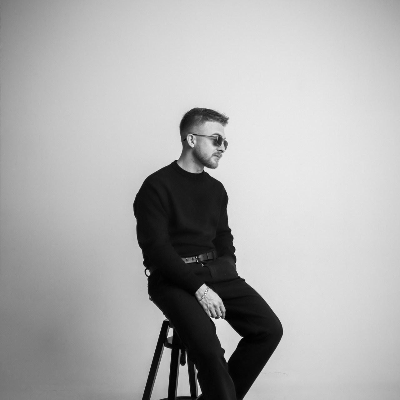 Կարծիքներ. Monolab Self-Portrait Studio Գրանցվեք ֆոտոսեսիայի առանց լուսանկարչի