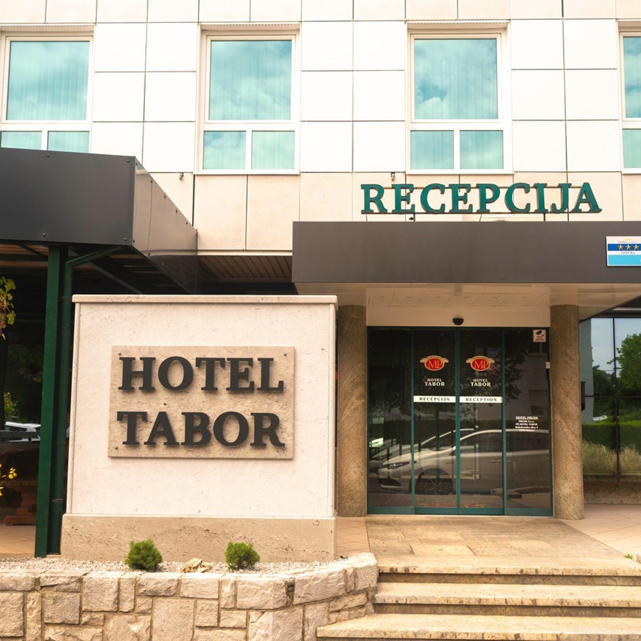 Povratne informacije. Фотограф и видеограф Мария Бортякова из Словении: событийная, портретная и видеосъемка по всей Словении