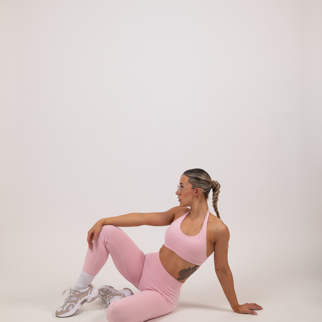 Фотостудия Моменты в Белграде   | Фотостудия с зеркалом без фотографа. Моменты. Фотостудия в самом сердце Белграда