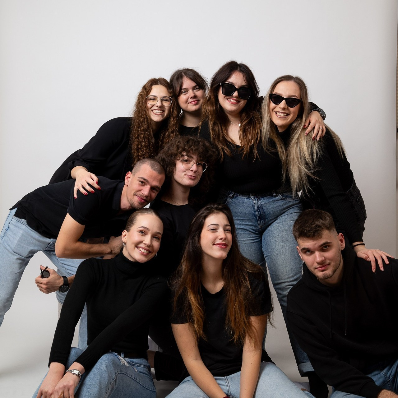 Фотостудия Моменты в Белграде   | Фотостудия с зеркалом без фотографа. Моменты. Фотостудия в самом сердце Белграда