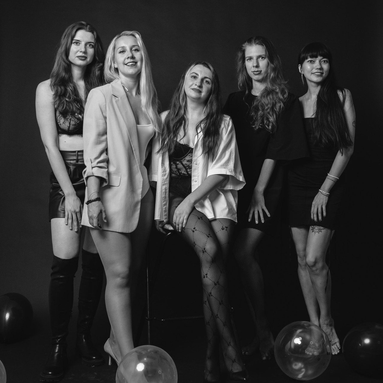 Фотостудия Моменты в Белграде   | Фотостудия с зеркалом без фотографа. Моменты. Фотостудия в самом сердце Белграда