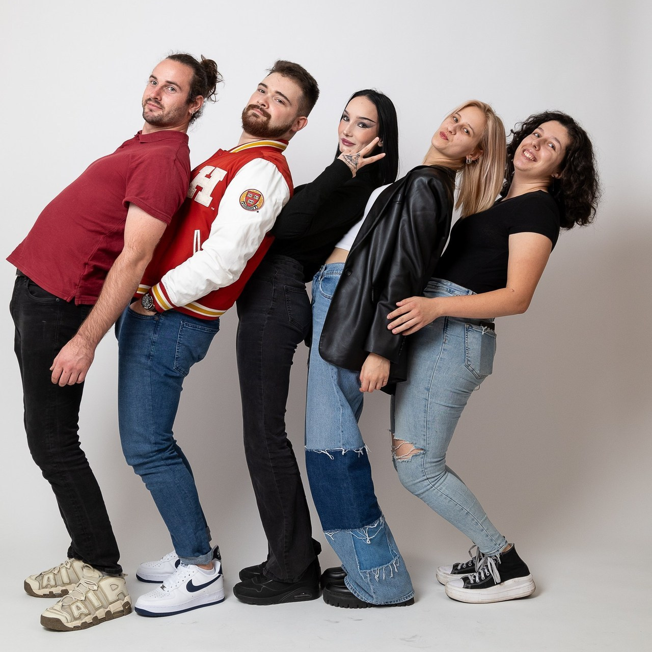 Фотостудия Моменты в Белграде   | Фотостудия с зеркалом без фотографа. Моменты. Фотостудия в самом сердце Белграда