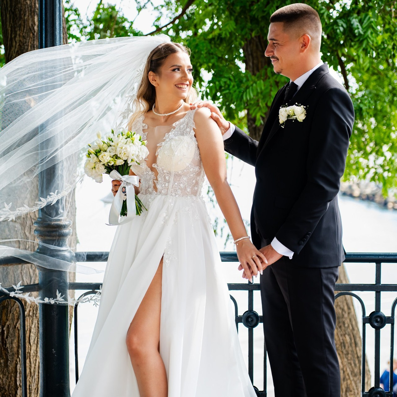 Recenzii Clienți MCM Happy Studio | Feedback Foto-Video. MCM Happy Studio – Fotograf și Videograf Nuntă