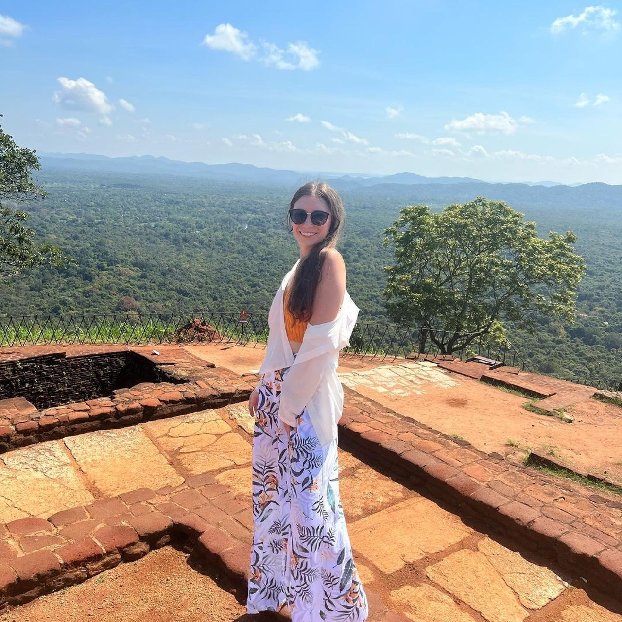 Reviews of Moshch Destination Management PVT LTD. Moshch Destination Management pvt ltd. Photo-tours / excursions/ luxury private tours in Sri Lanka