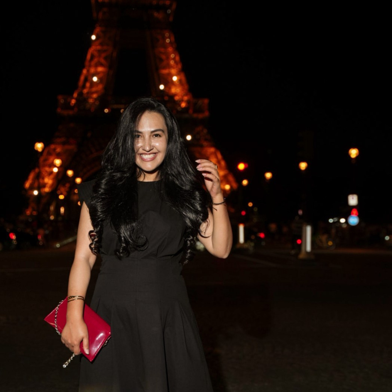 Photographer in Paris|Solo and groups, portraits & content, couples photo-shoot in Paris at the best locations