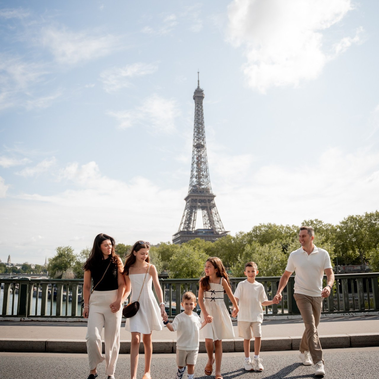 Best photo session in Paris. Photographer with 15 years of experience — Phelipe Paraense