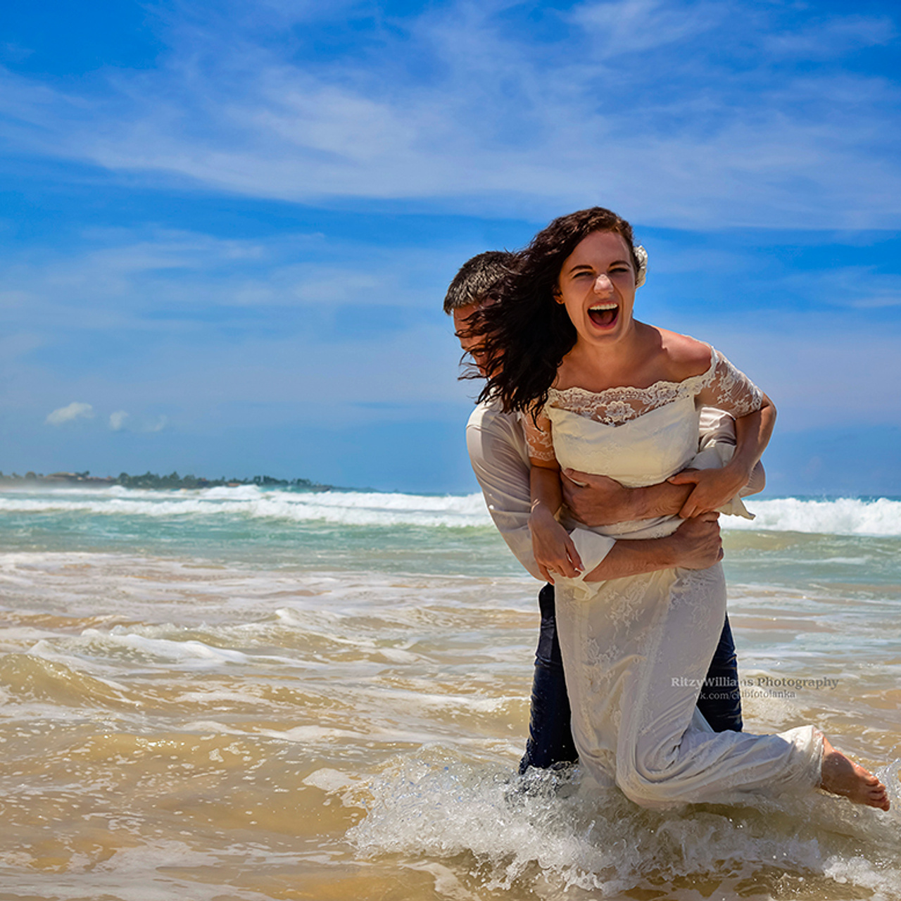 Reviews of the photographer in Sri Lanka. Photographer & wedding planner in Sri Lanka