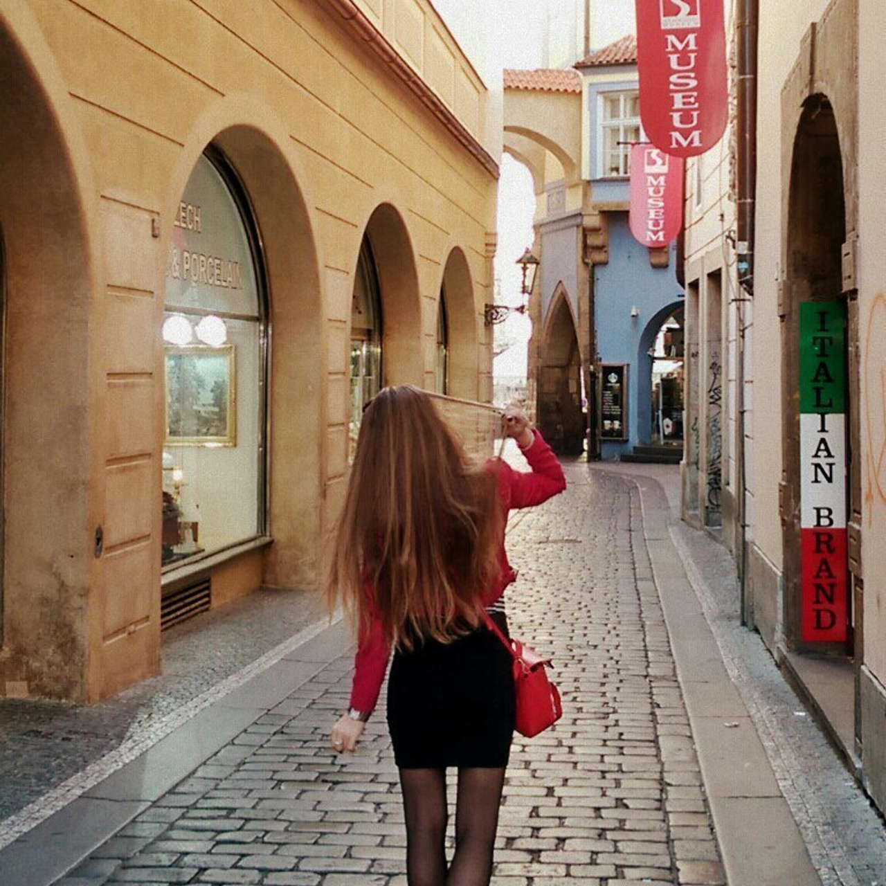 Reviews of the photographer in Sri Lanka. Photographer & wedding planner in Sri Lanka