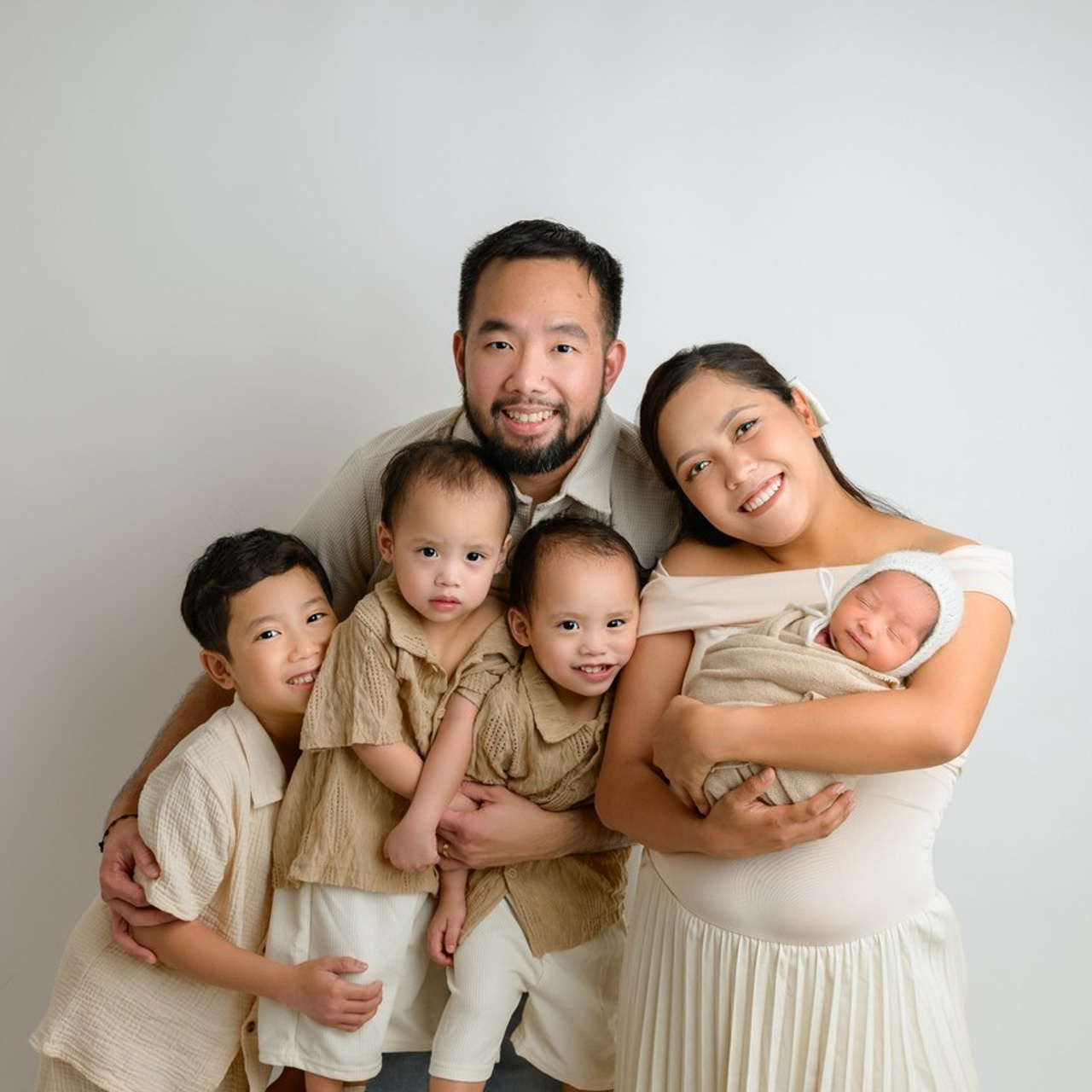 Testimonials. Newborn photo session in Doha Qatar, baby, sitter, cake smash, pre-birthday, maternity, family photographer in Doha, Qatar