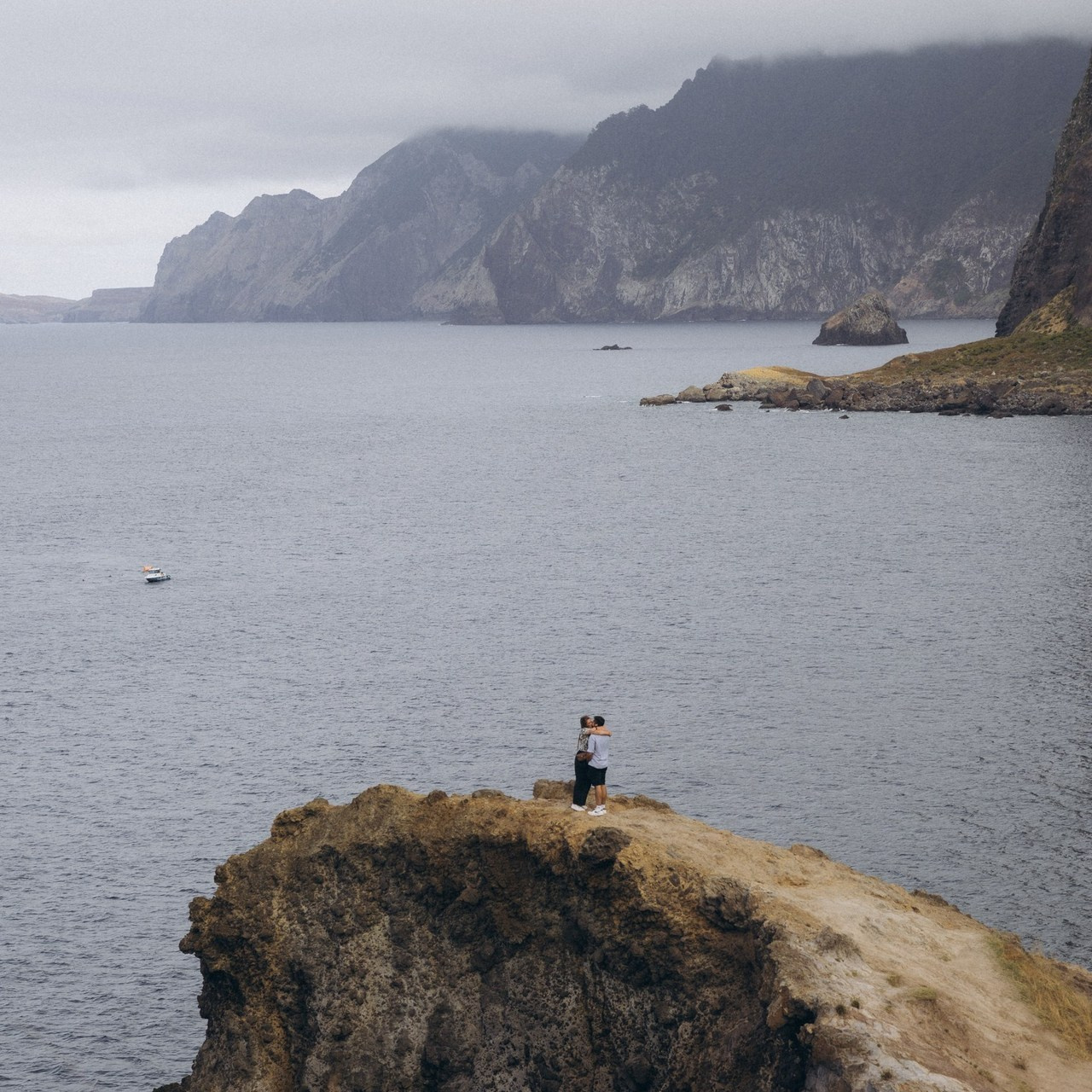 Madeira photographer for couples, proposals, elopements & weddings | Tatiana