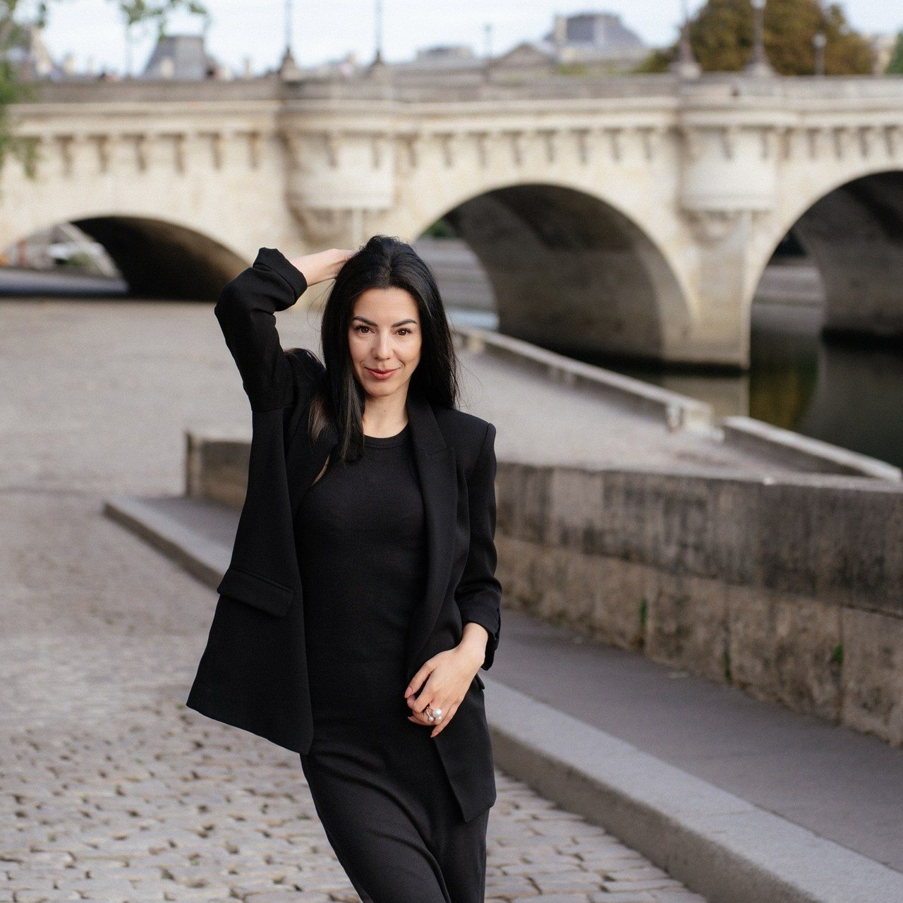 Paris Photographer Reviews | Testimonials from Couple & Solo Photoshoots in Paris. Paris Photographer & Videographer