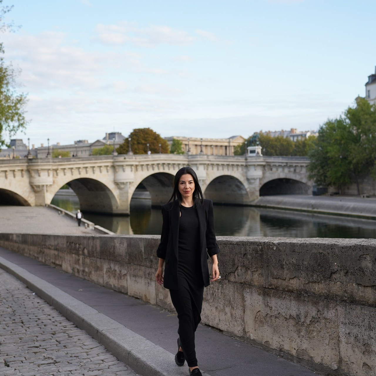 Paris Photographer Reviews | Testimonials from Couple & Solo Photoshoots in Paris. Paris Photographer & Videographer