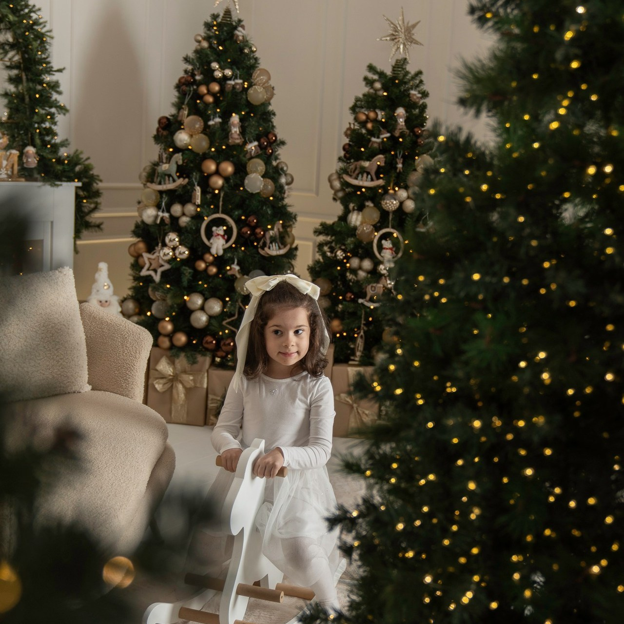 CONTACT. Florica Ghiriti - photographer in Paris