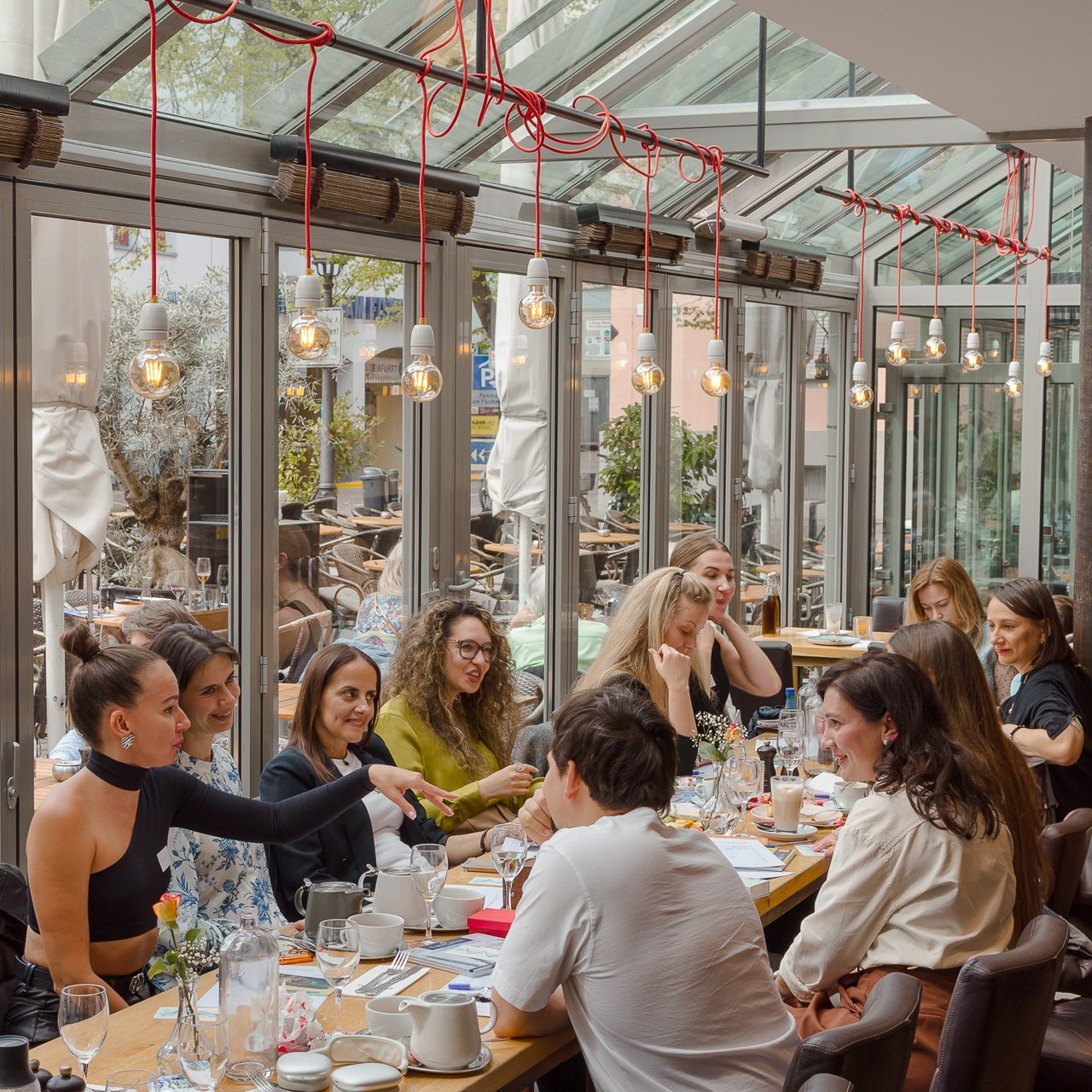 KUNDENSTIMMEN. Eventfotograf, Businessfotograf & Reportagefotograf in Baden-Württemberg, am Bodensee und in der Schweiz | Pavel Eifert