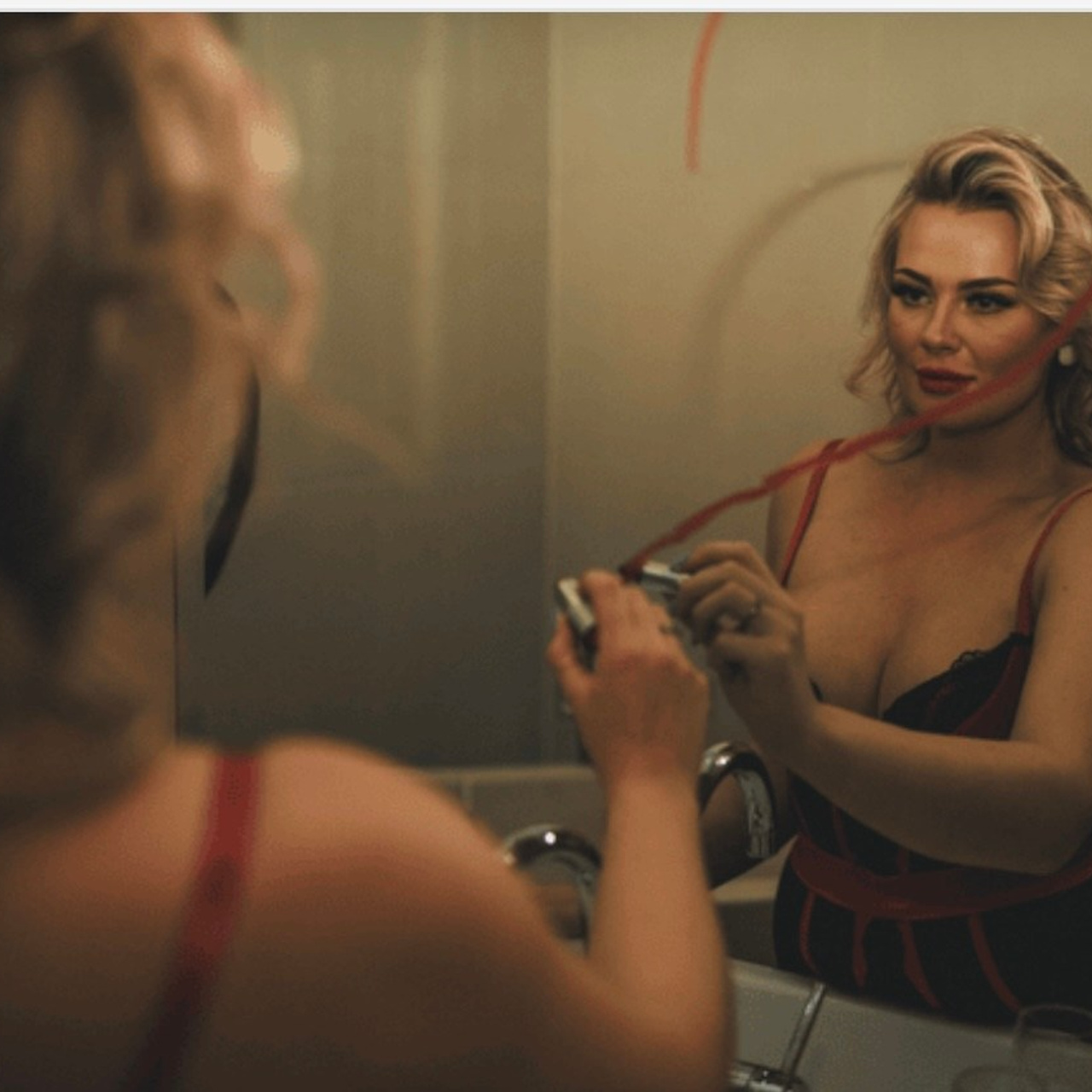 Testimonials. Wedding and boudoir photography by Liv and Laura