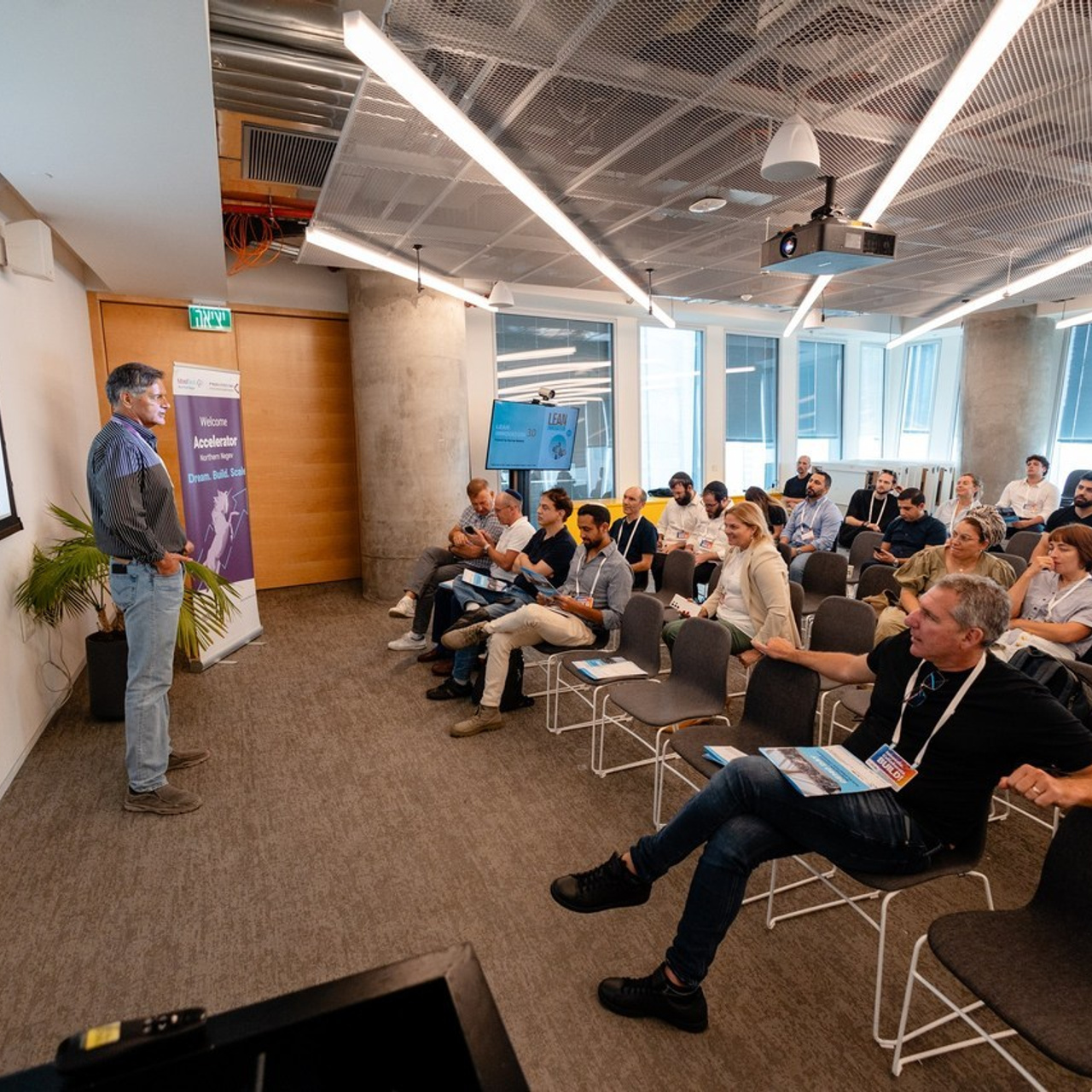 FEEDBACK. International Photographer