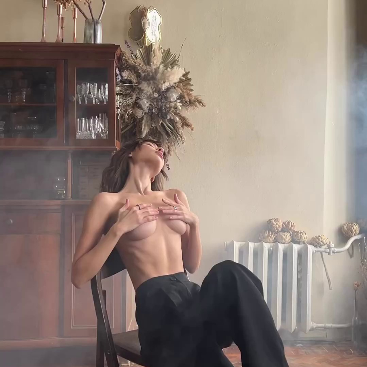 PORTRETE. Fotografie artistică și reportaj evenimente by Artur Okami