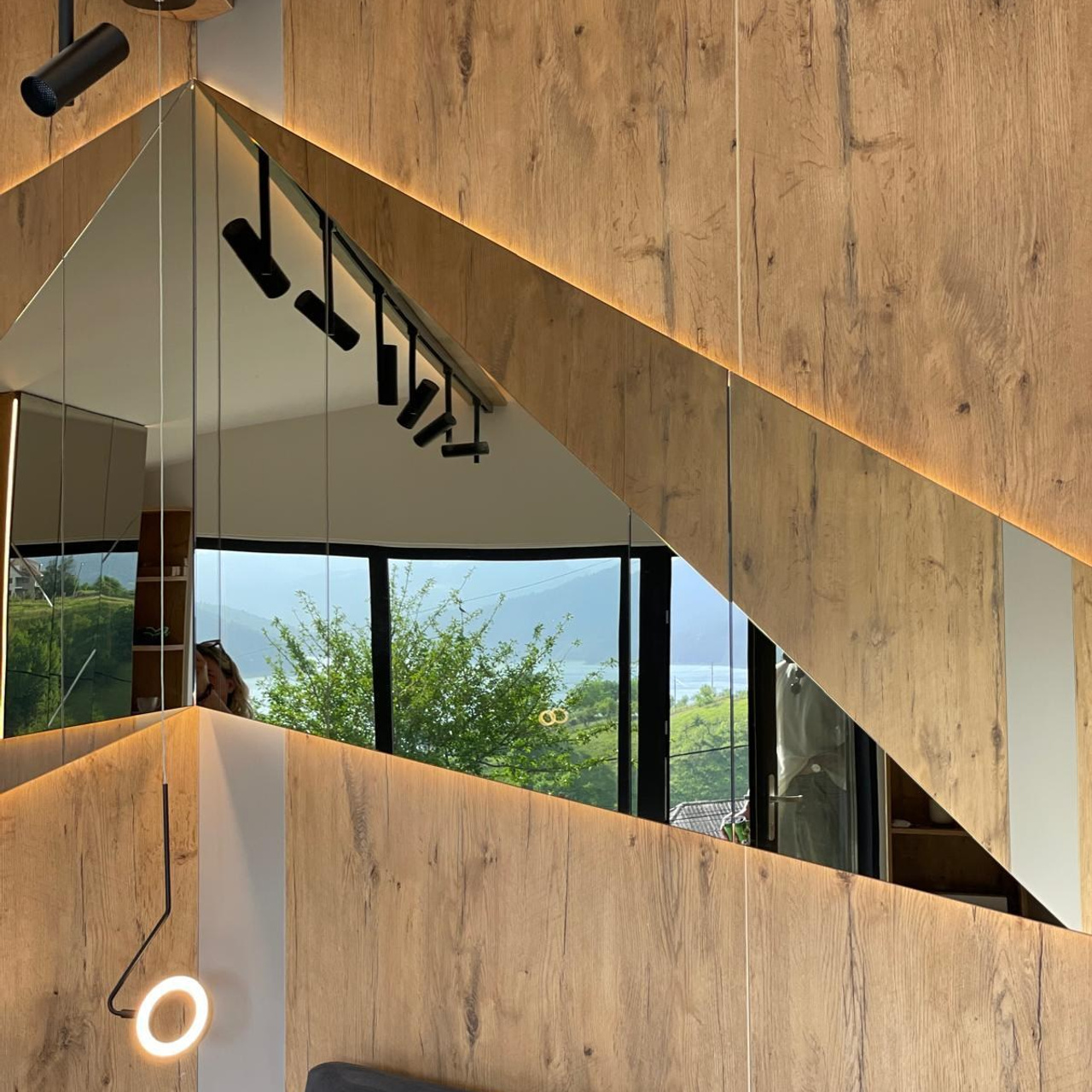 Amumi 1 – Proiect Design Interior Modern. IONESCU ELENA