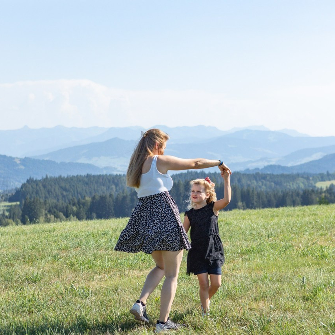 Kundenbewertungen. Adelya Tomin Fotografie | Hochzeits- & Familienfotografin
