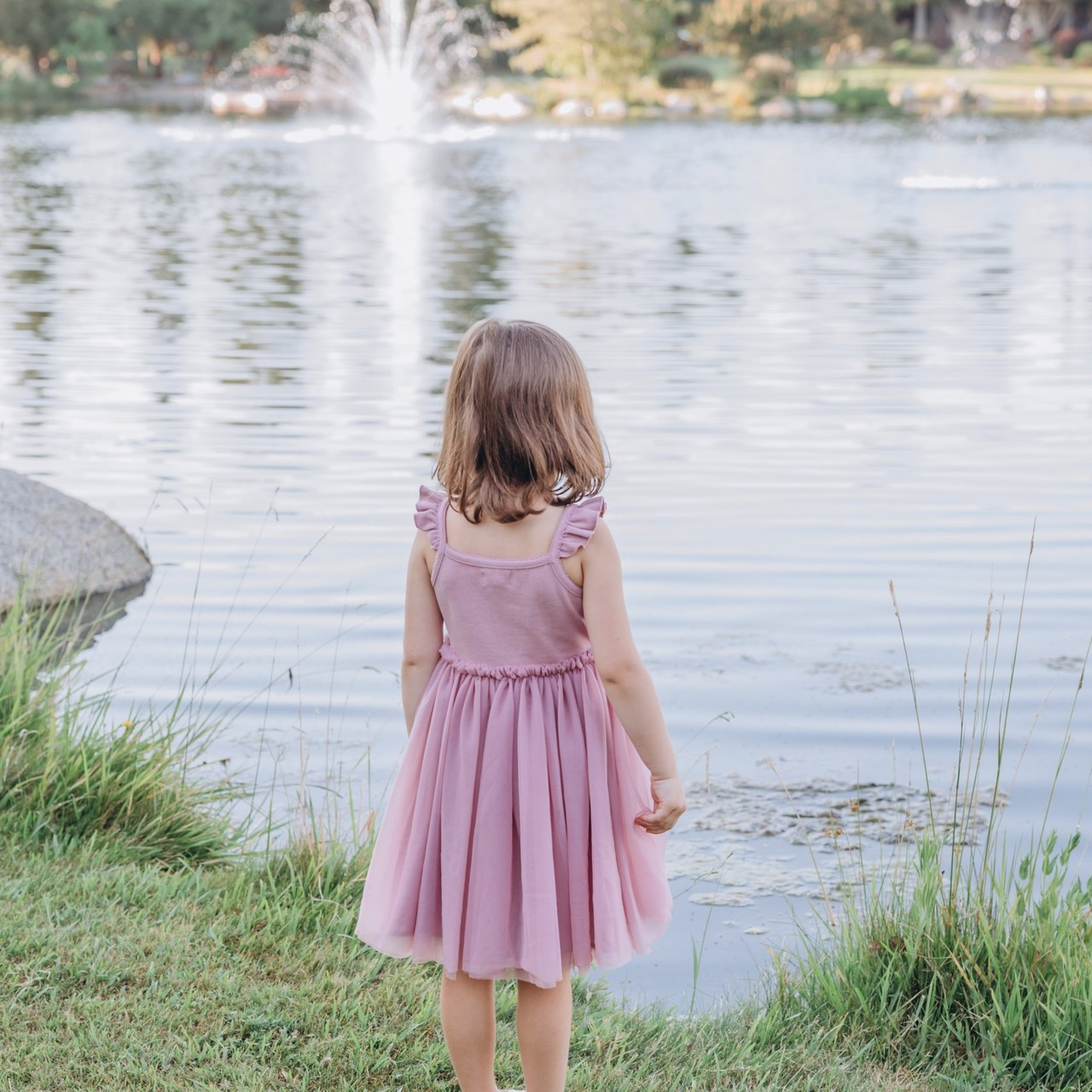 Reviews. Family and children’s lifestyle photographer Elena Tumanova