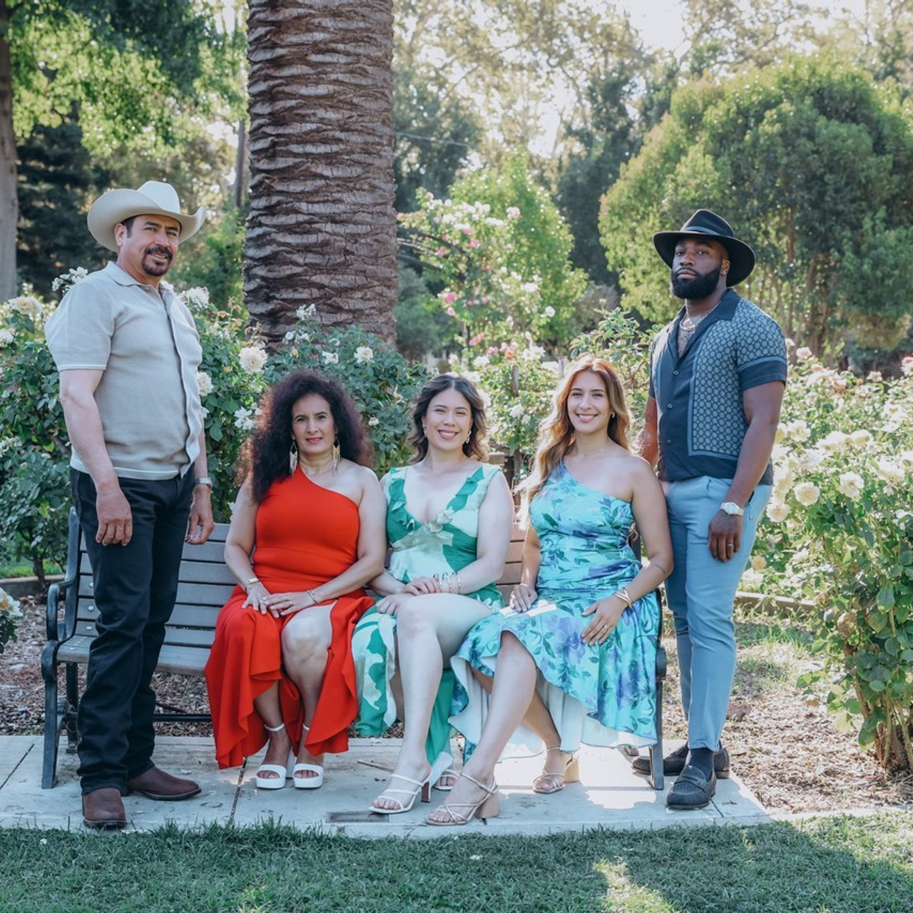 Reviews. Family and children’s lifestyle photographer Elena Tumanova