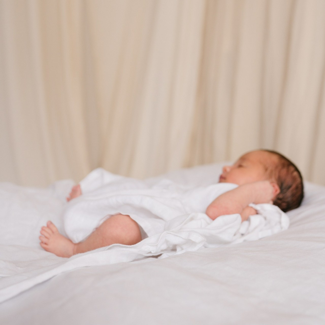 Mărturii și Experiențe ale Părinților | Mădălina Beda. Madalina Beda- Artist vizual, fotograf, doula la nastere, consultant babywearing Brasov si in toata tara
