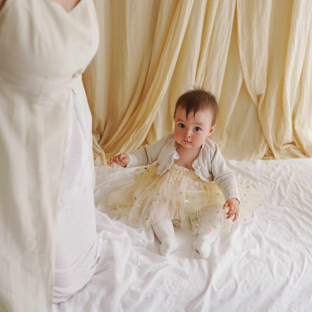 Mărturii și Experiențe ale Părinților | Mădălina Beda. Madalina Beda- Artist vizual, fotograf, doula la nastere, consultant babywearing Brasov si in toata tara