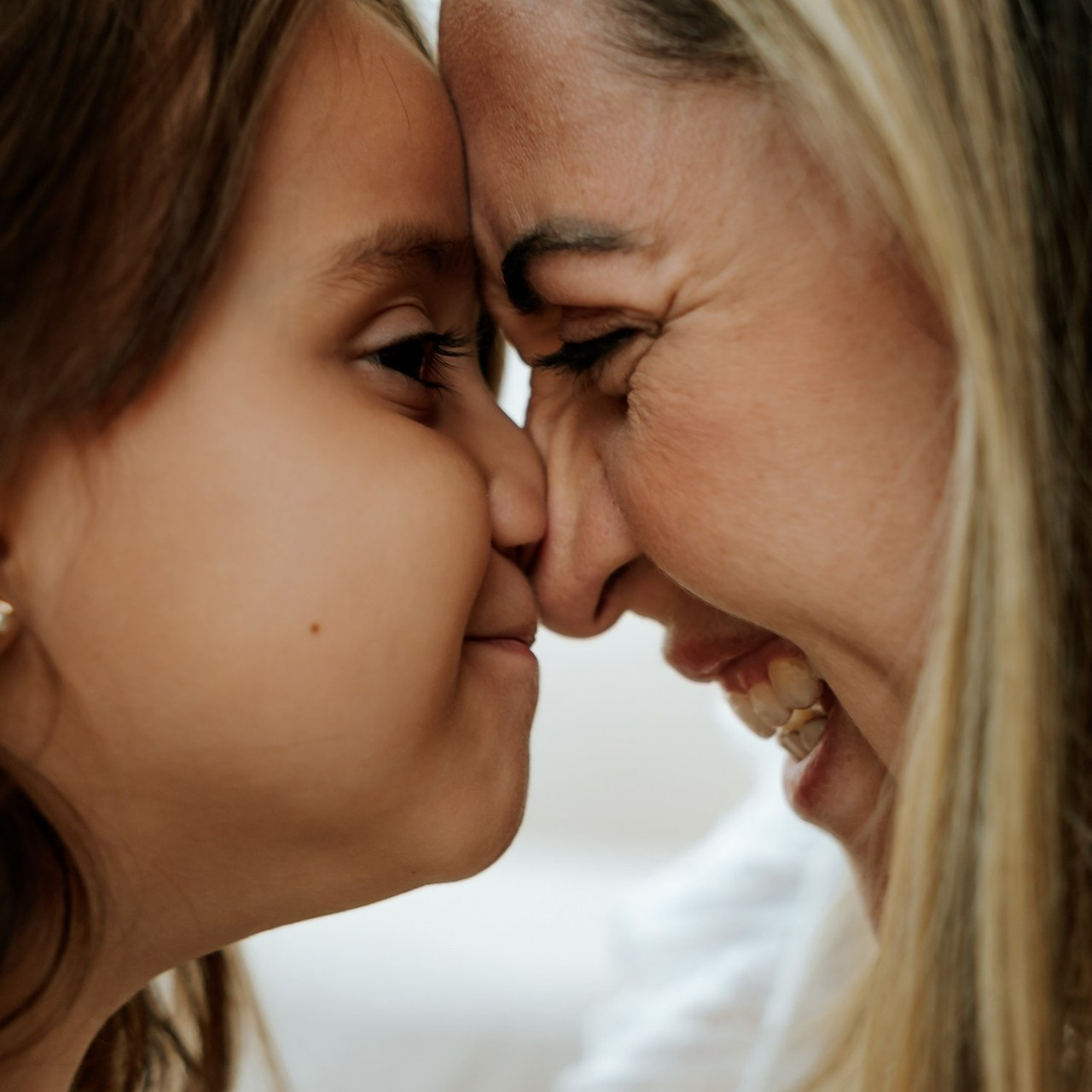 Testimonials. Filmes e fotos de parto e família com estética cinematográfica
