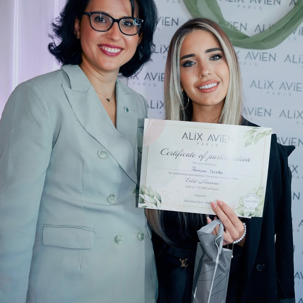 Отзиви от клиенти | Anna Riva Studio фотограф Пловдив и София. Фото студио Anna Riva София – Професионален фотограф | Портрети, Сватби, Мода, Събития, Комерсиални снимки