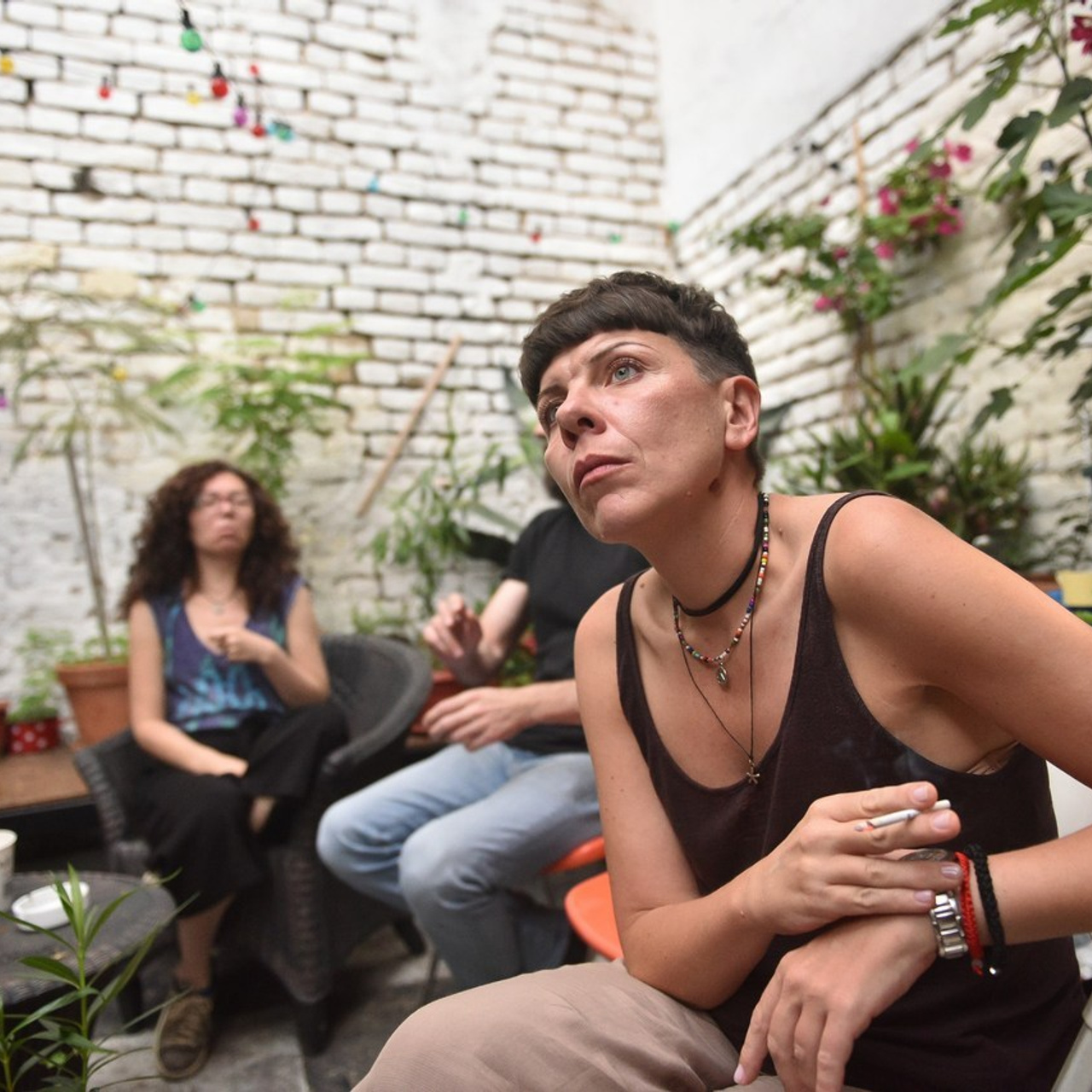 Recenzije. Fotograf Novi Sad Maja Vukelic Pavkov, maturanti, MVP studio, portreti, fotografisanje proizvoda, iznajmljivanje studija za fotografe