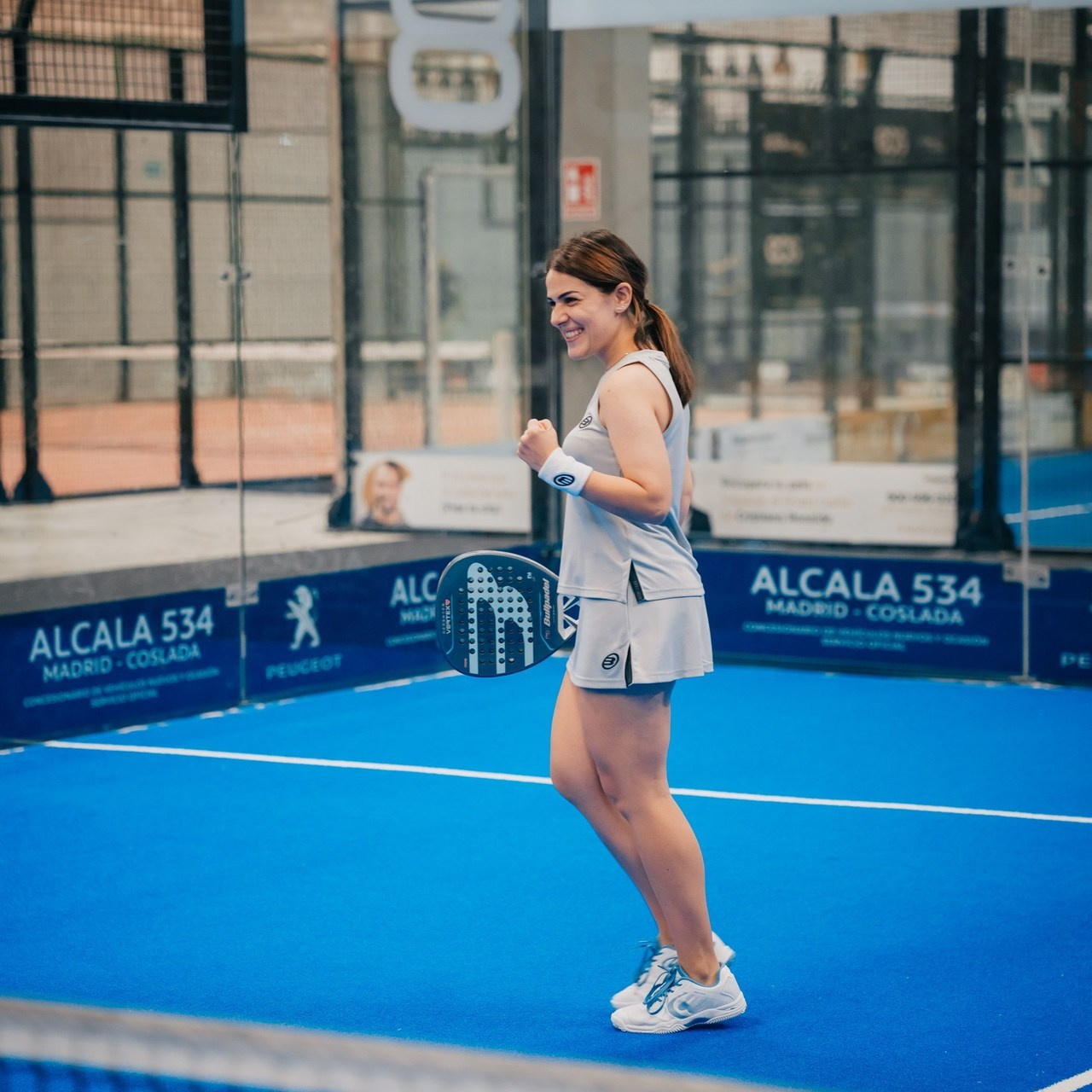 Reseñas. Fotógrafa en Madrid | Retratos femeninos, familia y sesiones con caballos – Anna Maruleva