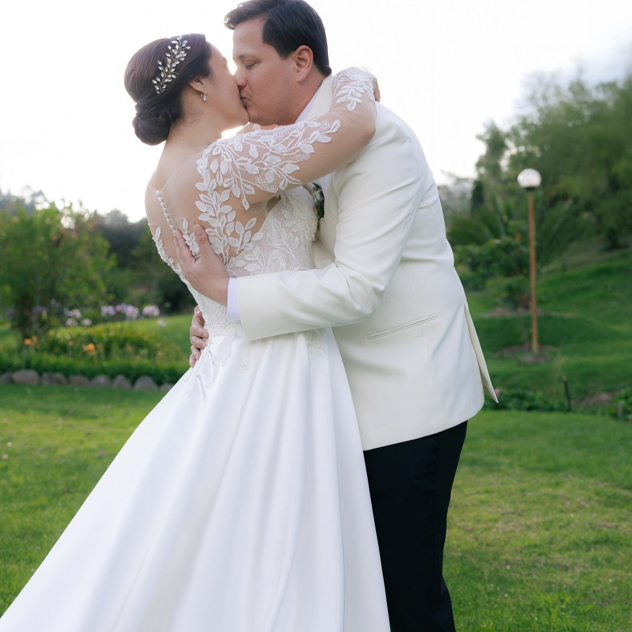 Fotografía de bodas, clientes de cuenca Ecuador. Fotografía y video para bodas y  Familiares en Cuenca - Ecuador, Alex Coello