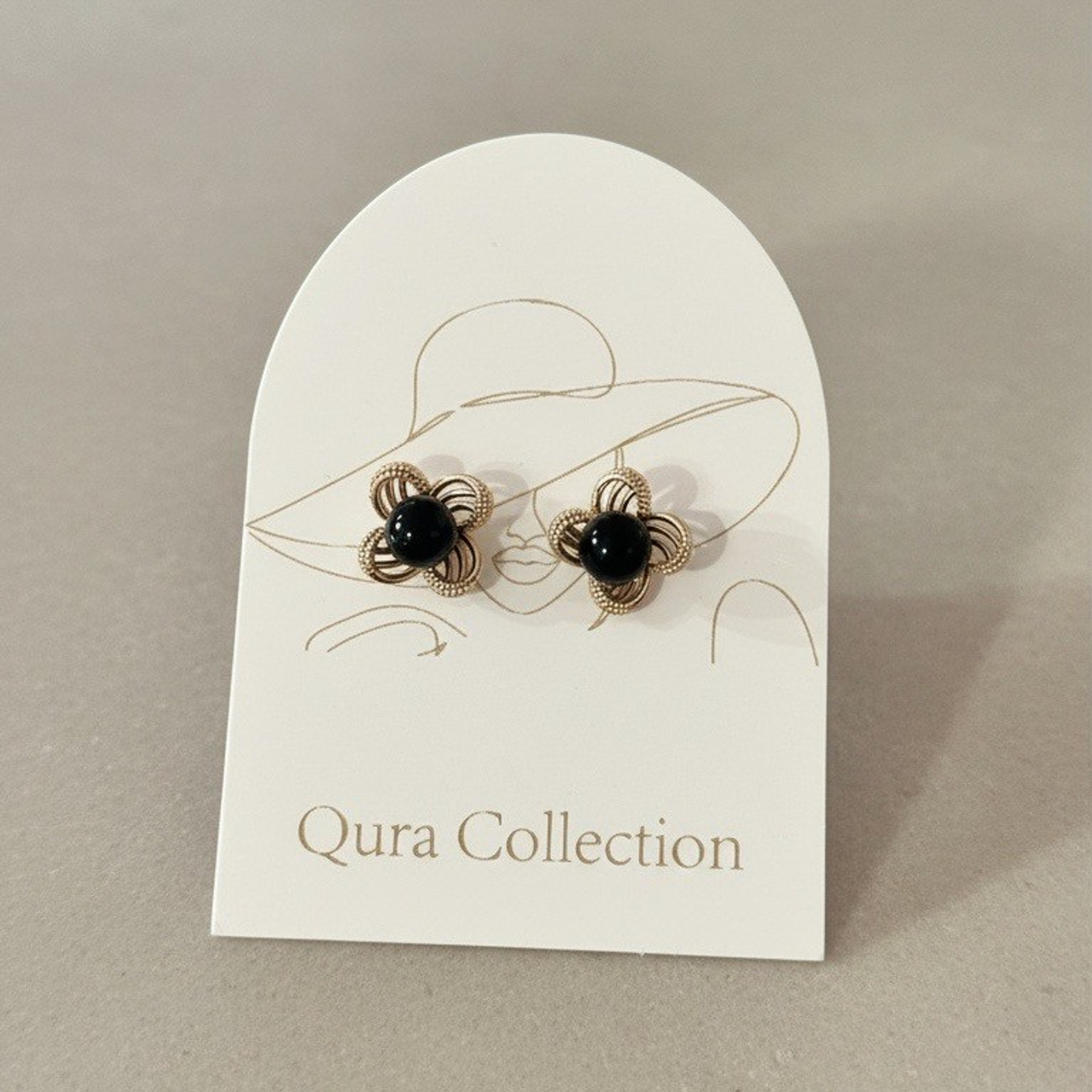 Qura Pearl Earrings