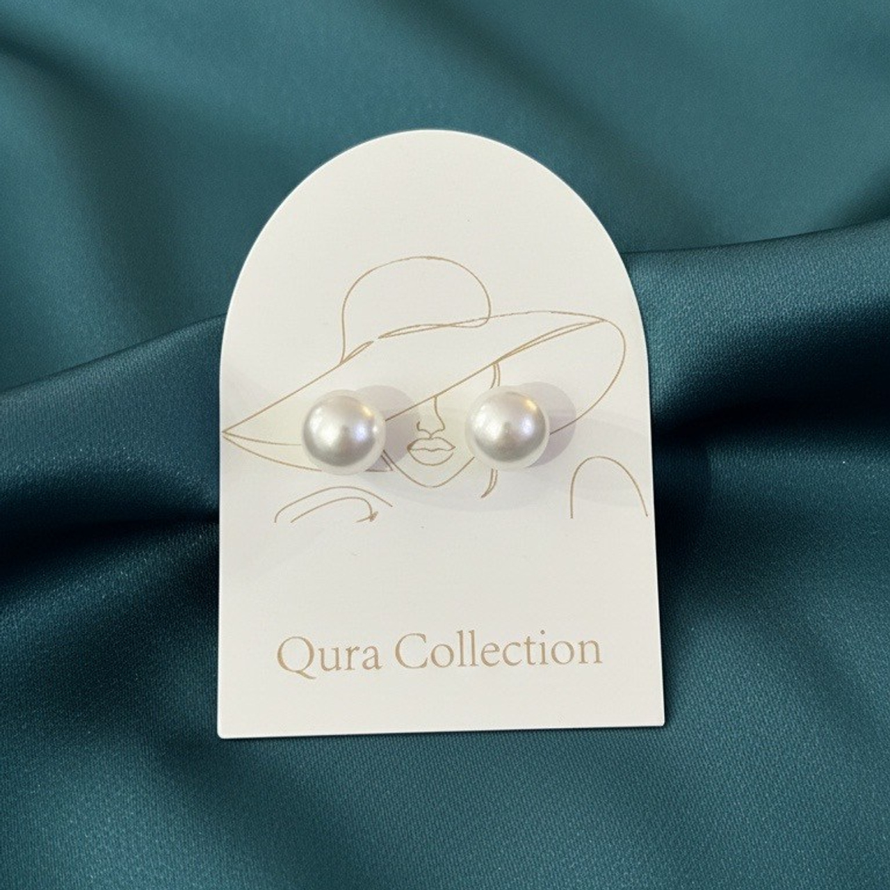 Qura Pearl Earrings