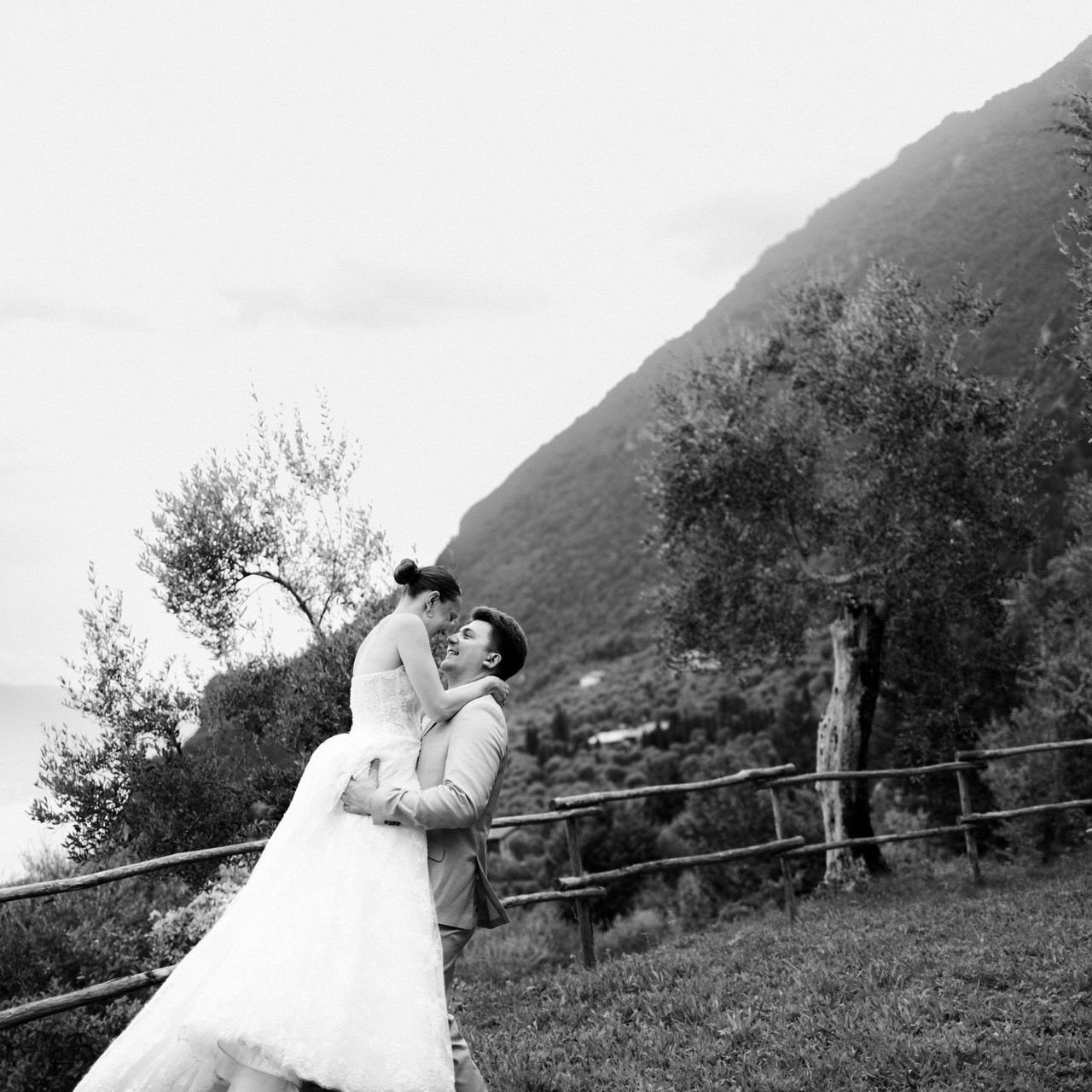 Reviews. Liza Bizzaro — Italy Wedding, Love Story & Portrait Photographer in Milan, Turin, Piedmont and Across Italy