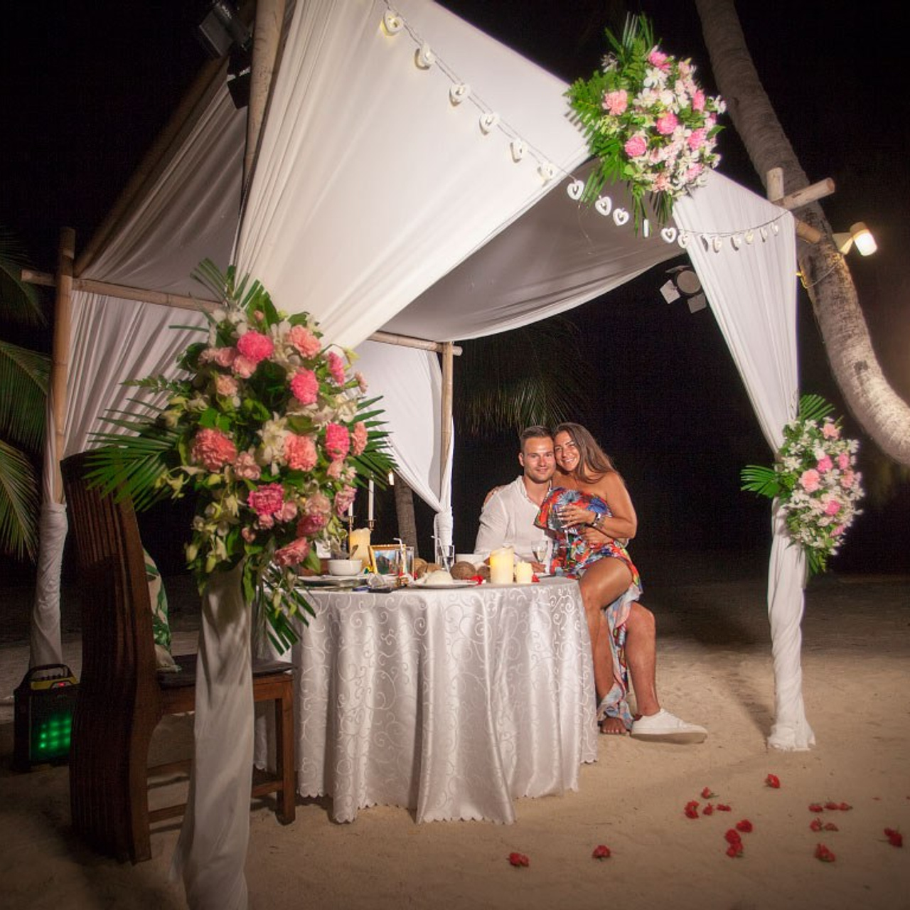 Photo. Romantic proposal on Koh Samui, Thailand
