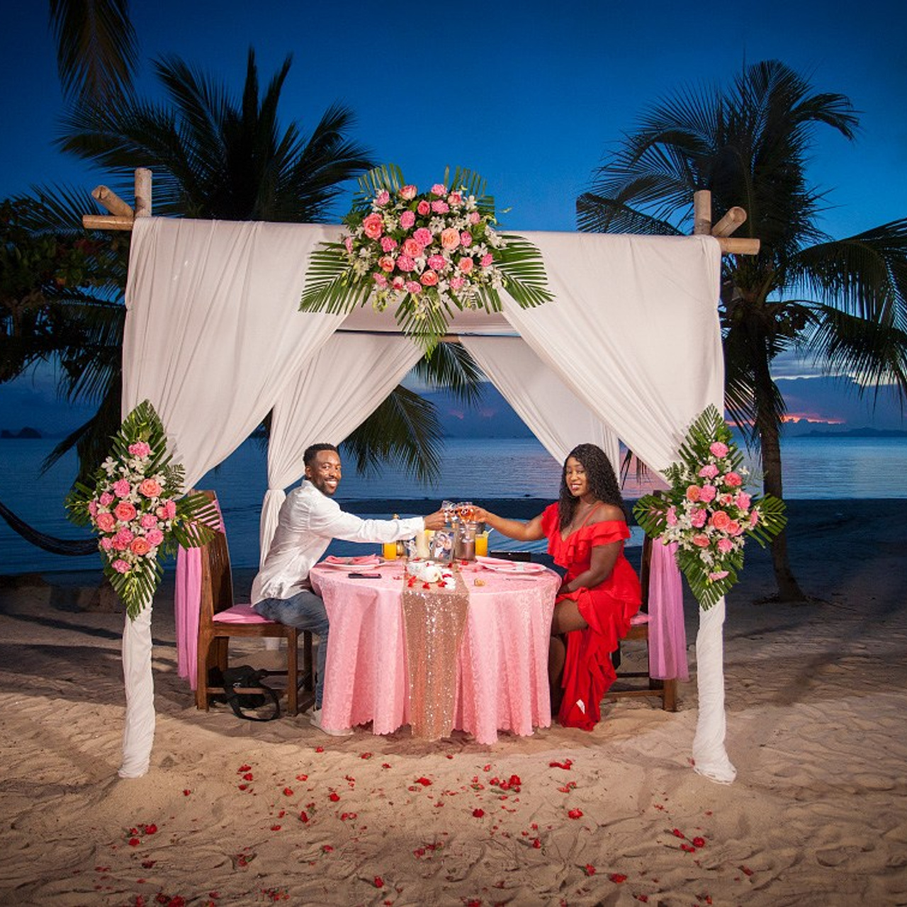 Photo. Romantic proposal on Koh Samui, Thailand