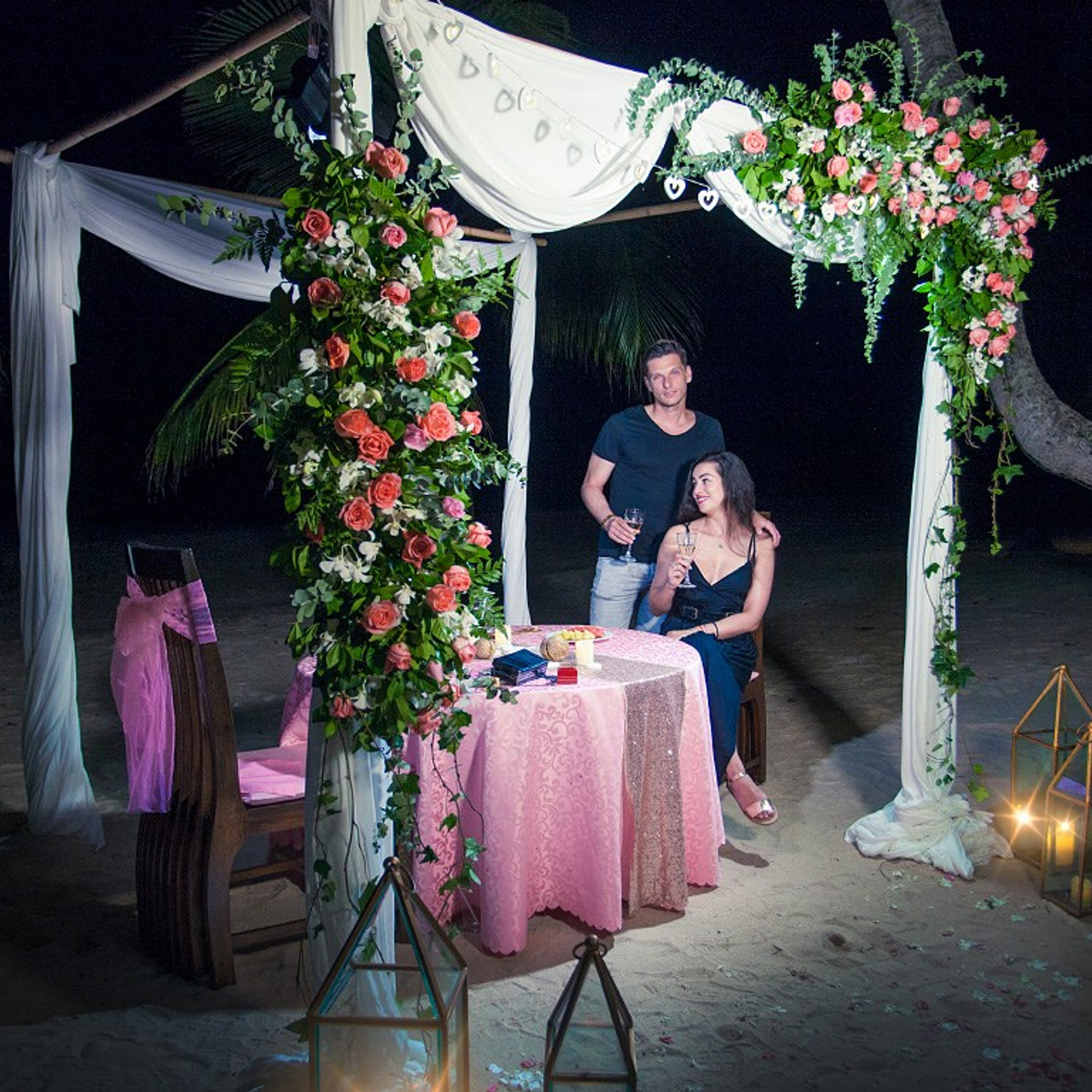 Photo. Romantic proposal on Koh Samui, Thailand