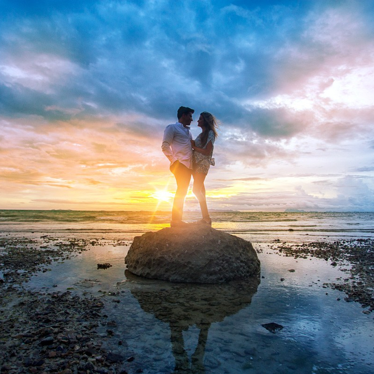 Photo. Romantic proposal on Koh Samui, Thailand